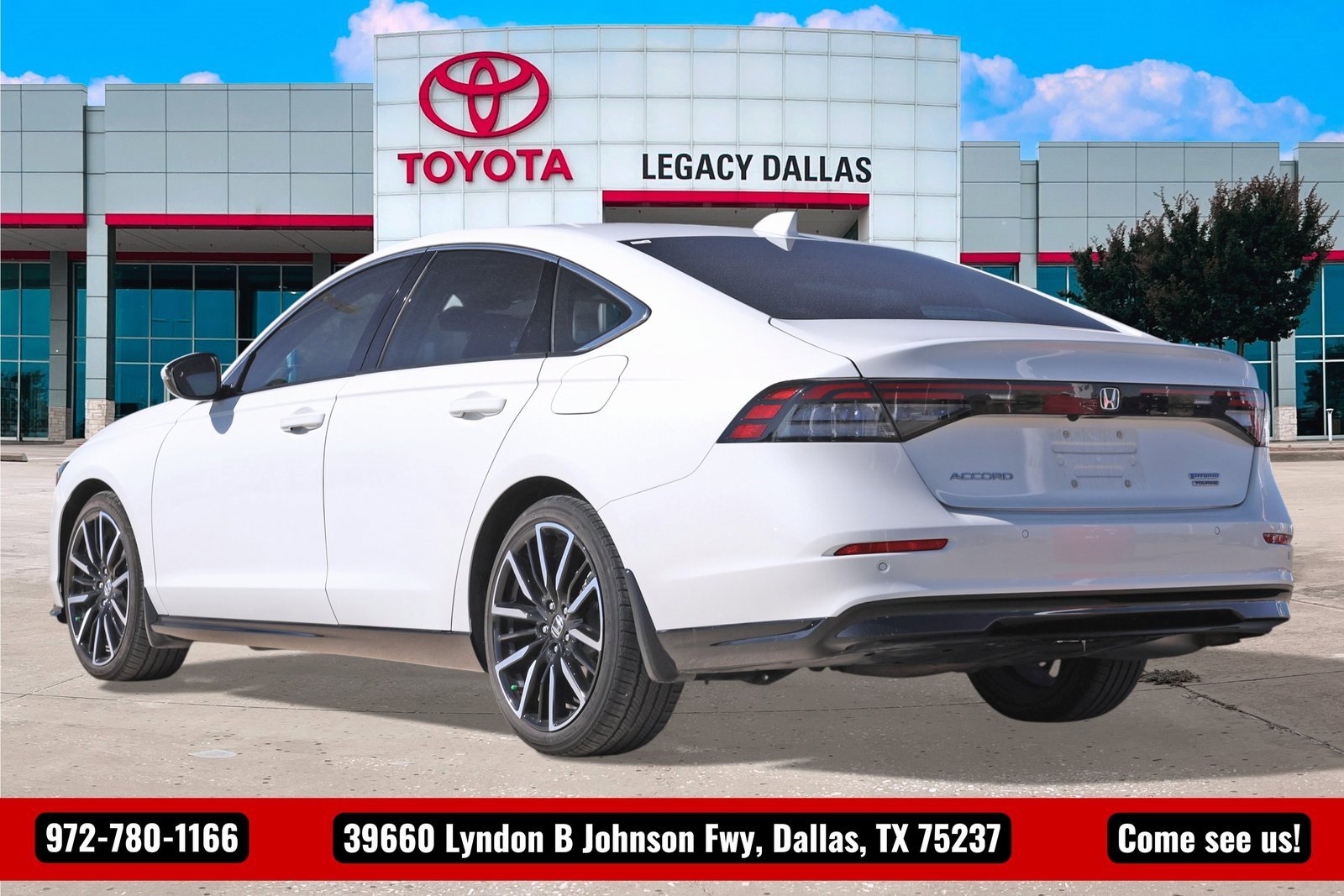 Used 2023 Honda Accord Touring image 8