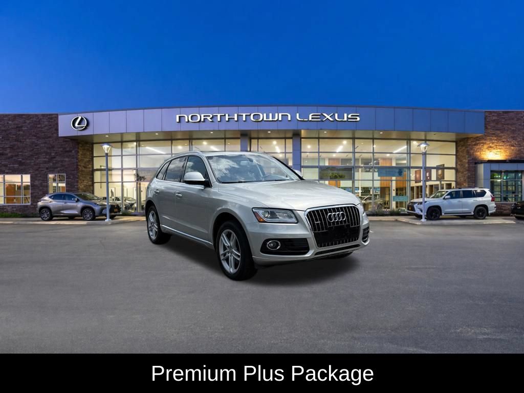 Used 2017 Audi Q5 2.0T Premium Plus w/ Technology Package AWD/4WD image 4