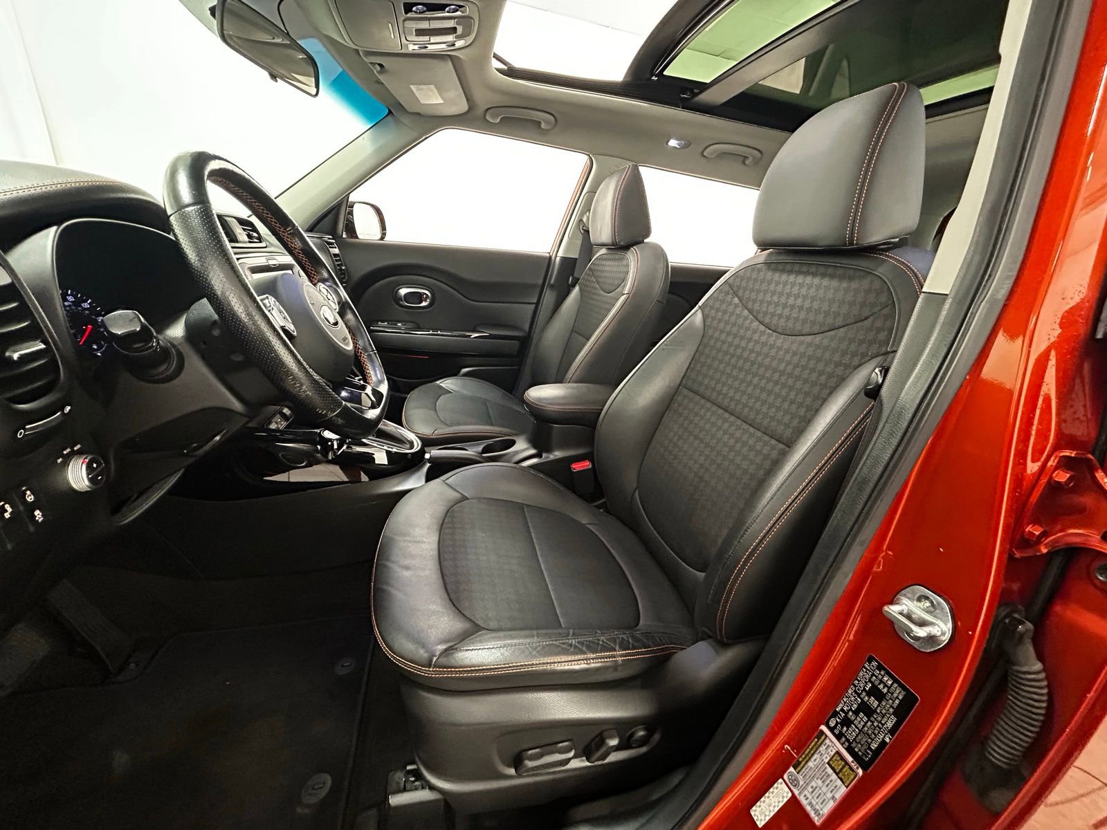 Used 2018 Kia Soul ! w/ Tech Package image 27