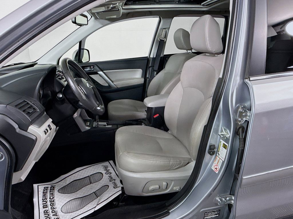 Used 2014 Subaru Forester 2.5i Limited AWD/4WD image 21