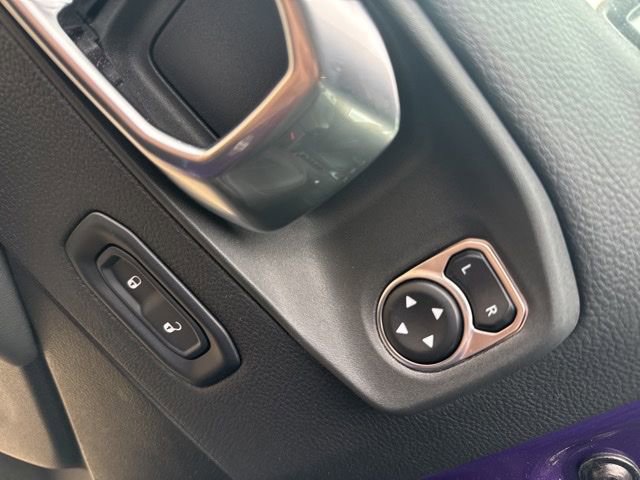 Used 2026 Jeep Wrangler Unlimited Rubicon AWD/4WD image 13