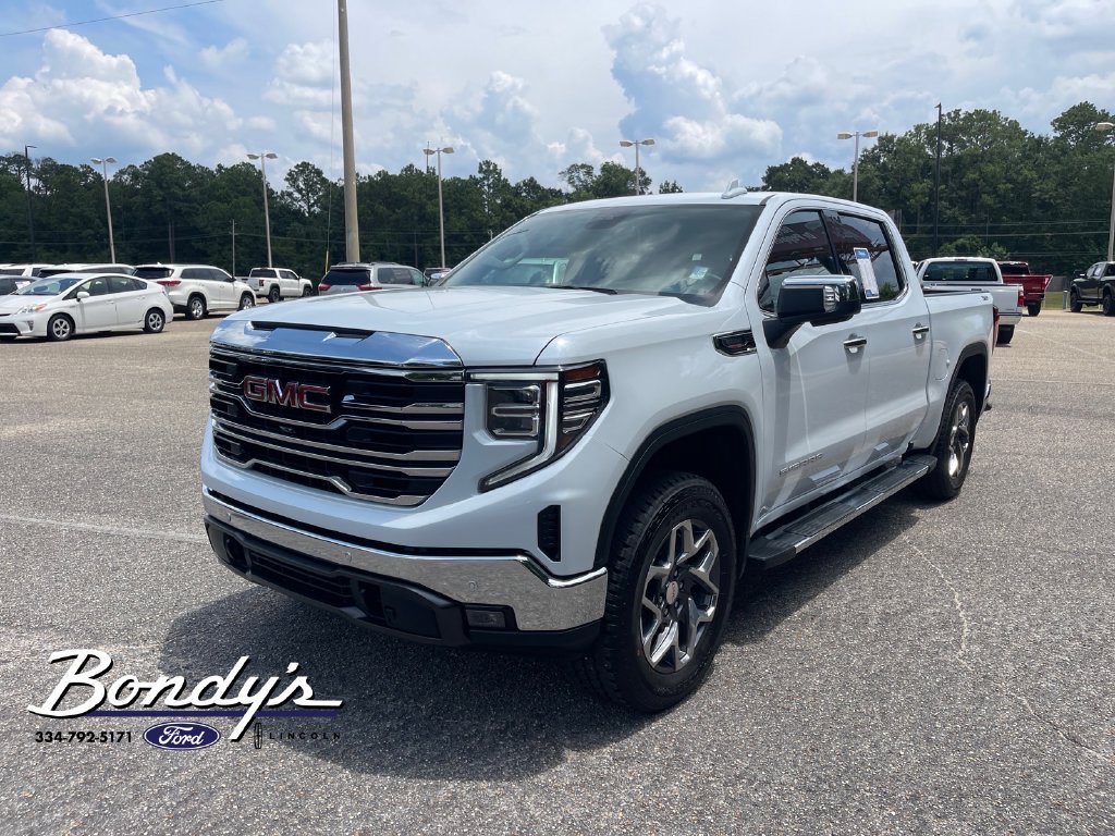 Used 2026 GMC Sierra 1500 SLT w/ SLT Premium Plus Package AWD/4WD image 3