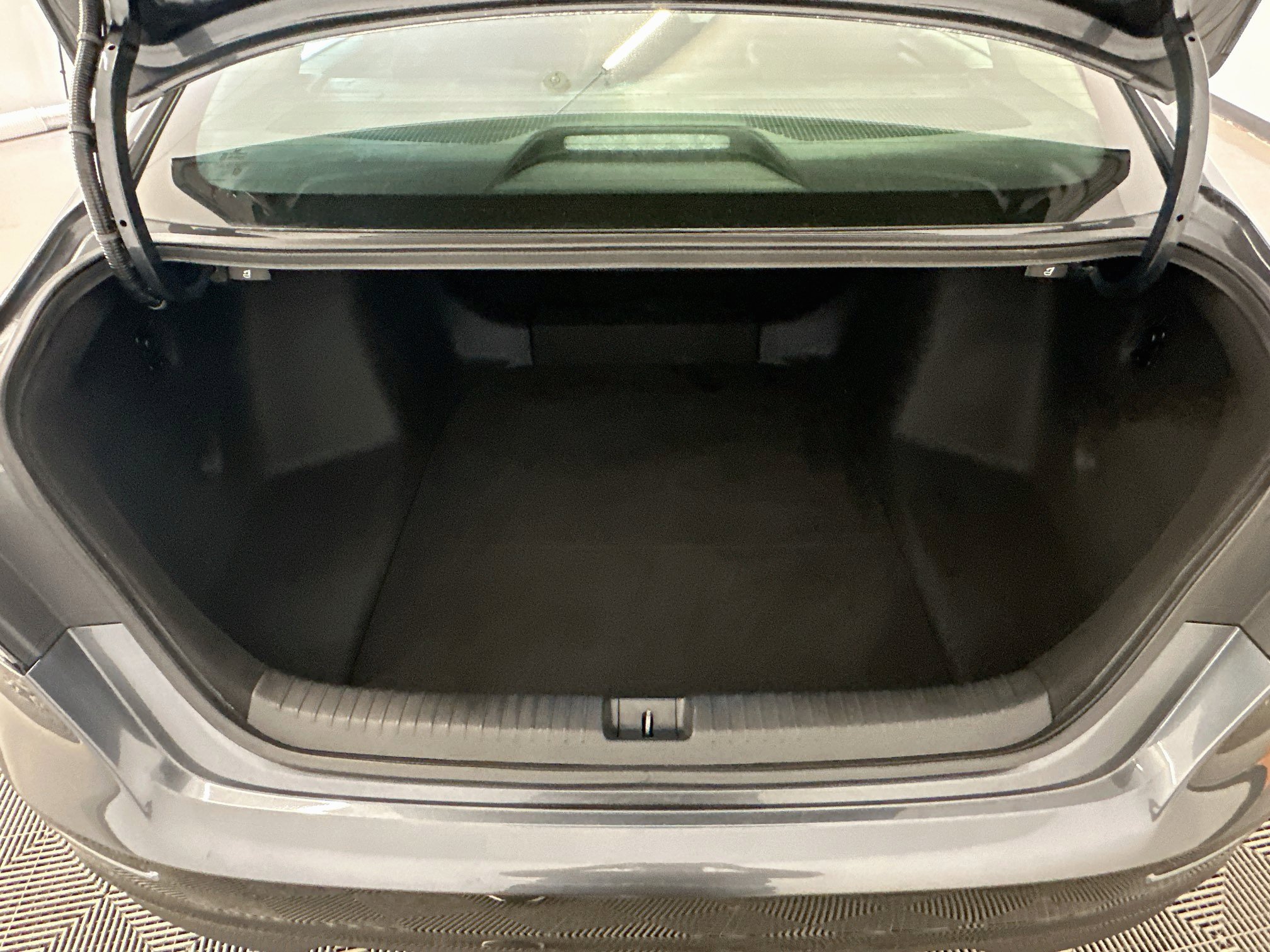 Used 2025 Honda Accord SE image 30