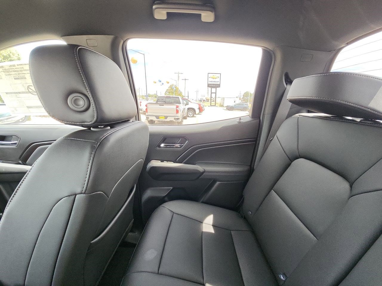 New 2025 Chevrolet Colorado LT w/ LT Convenience Package image 12