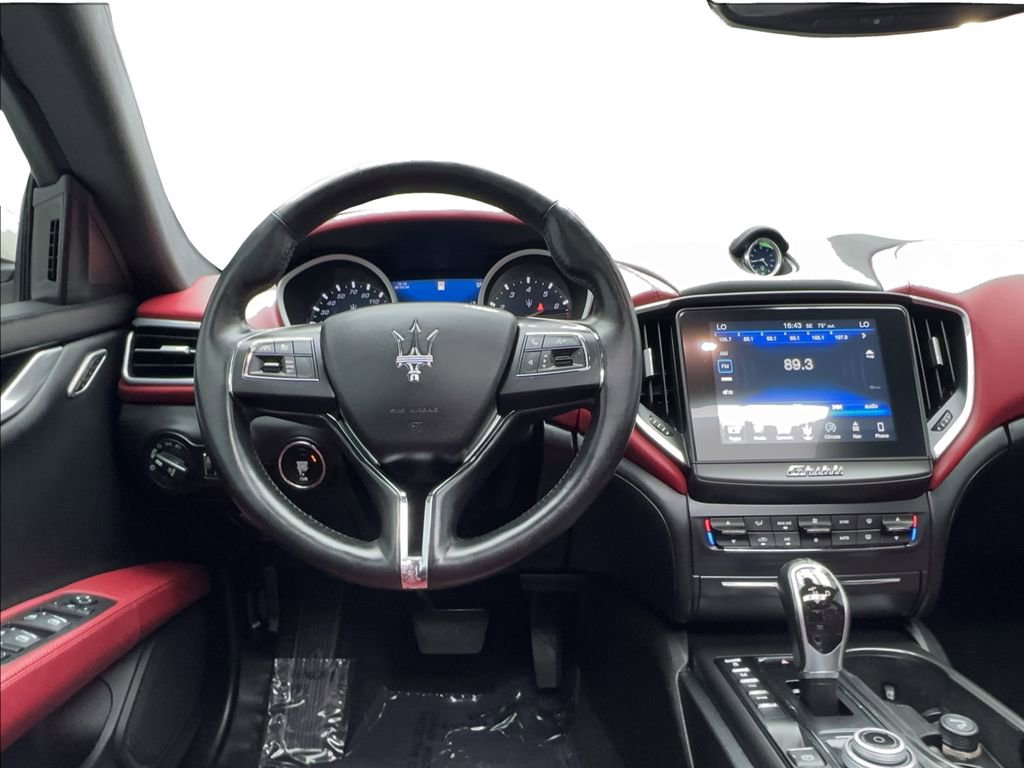 Used 2018 Maserati Ghibli S image 32