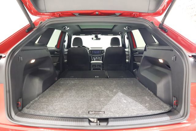 Used 2023 Volkswagen Atlas Cross Sport SEL R-Line image 34