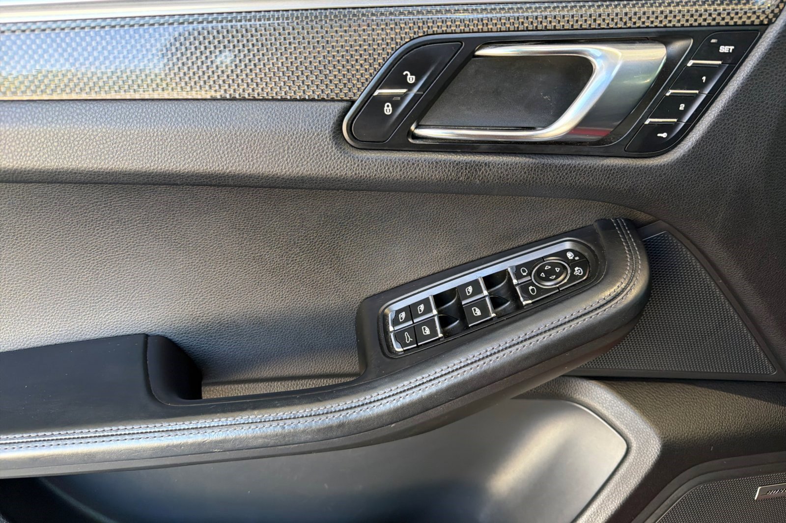 Used 2018 Porsche Macan GTS AWD/4WD image 12