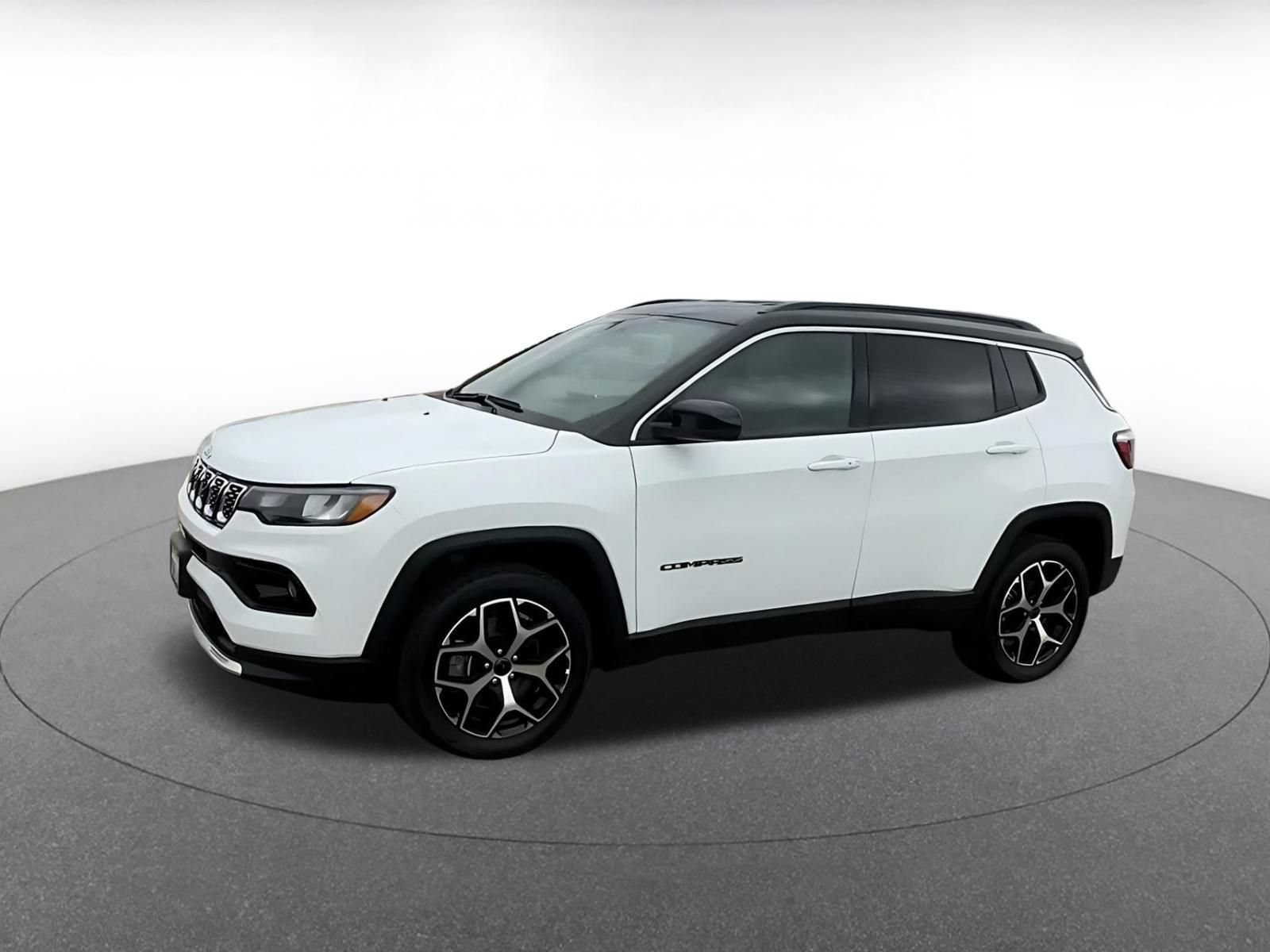 Used 2025 Jeep Compass Limited AWD/4WD image 7