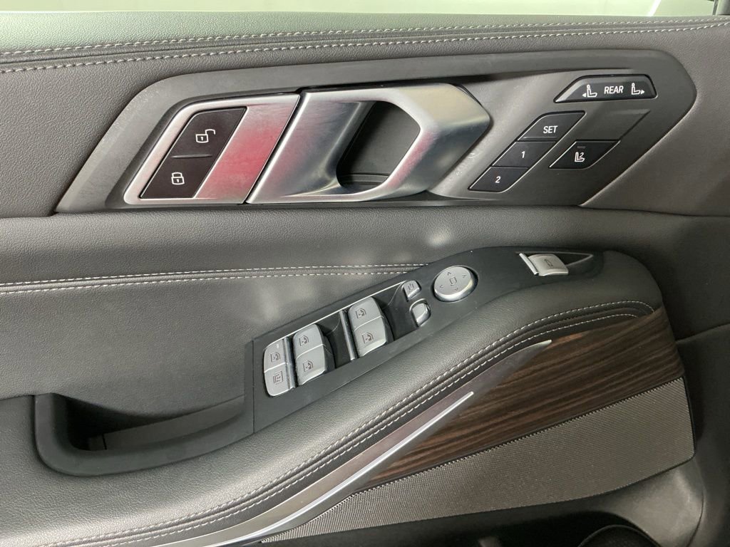 Certified 2023 BMW X7 xDrive40i w/ Premium Package image 19