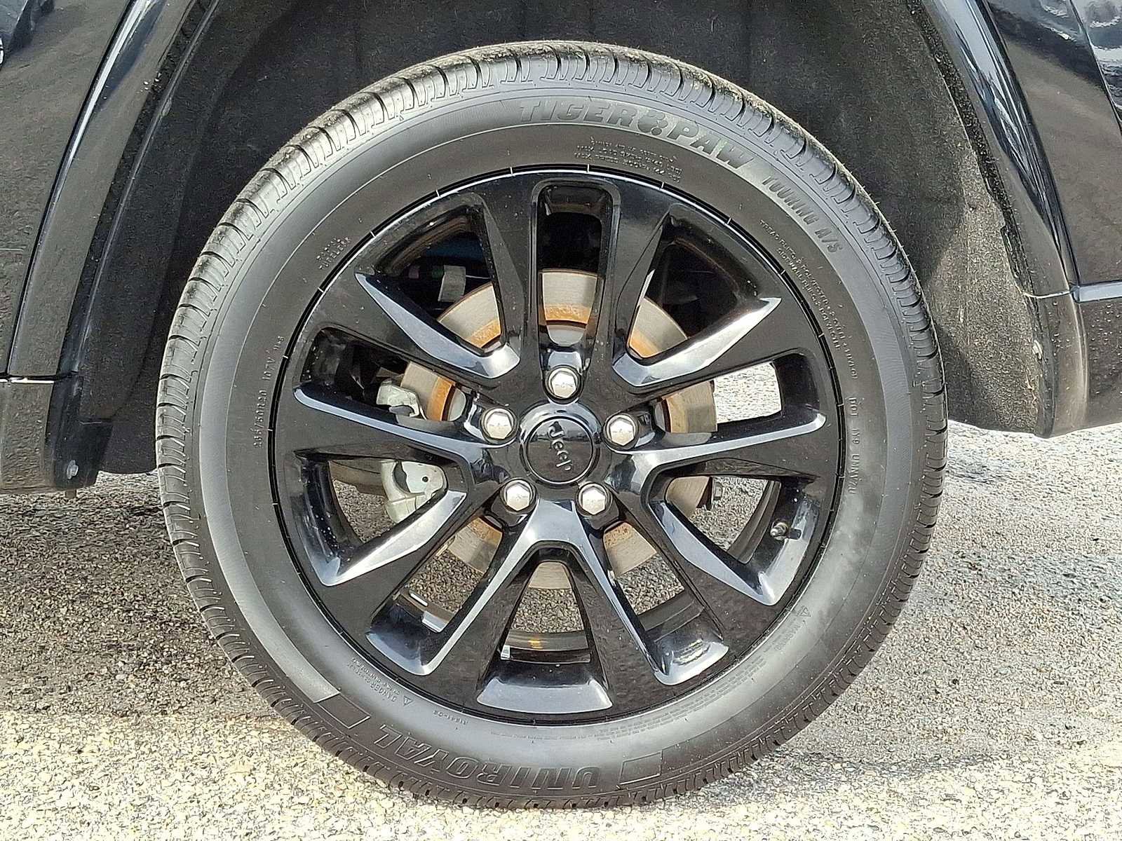 Used 2022 Jeep Grand Cherokee Laredo X image 38