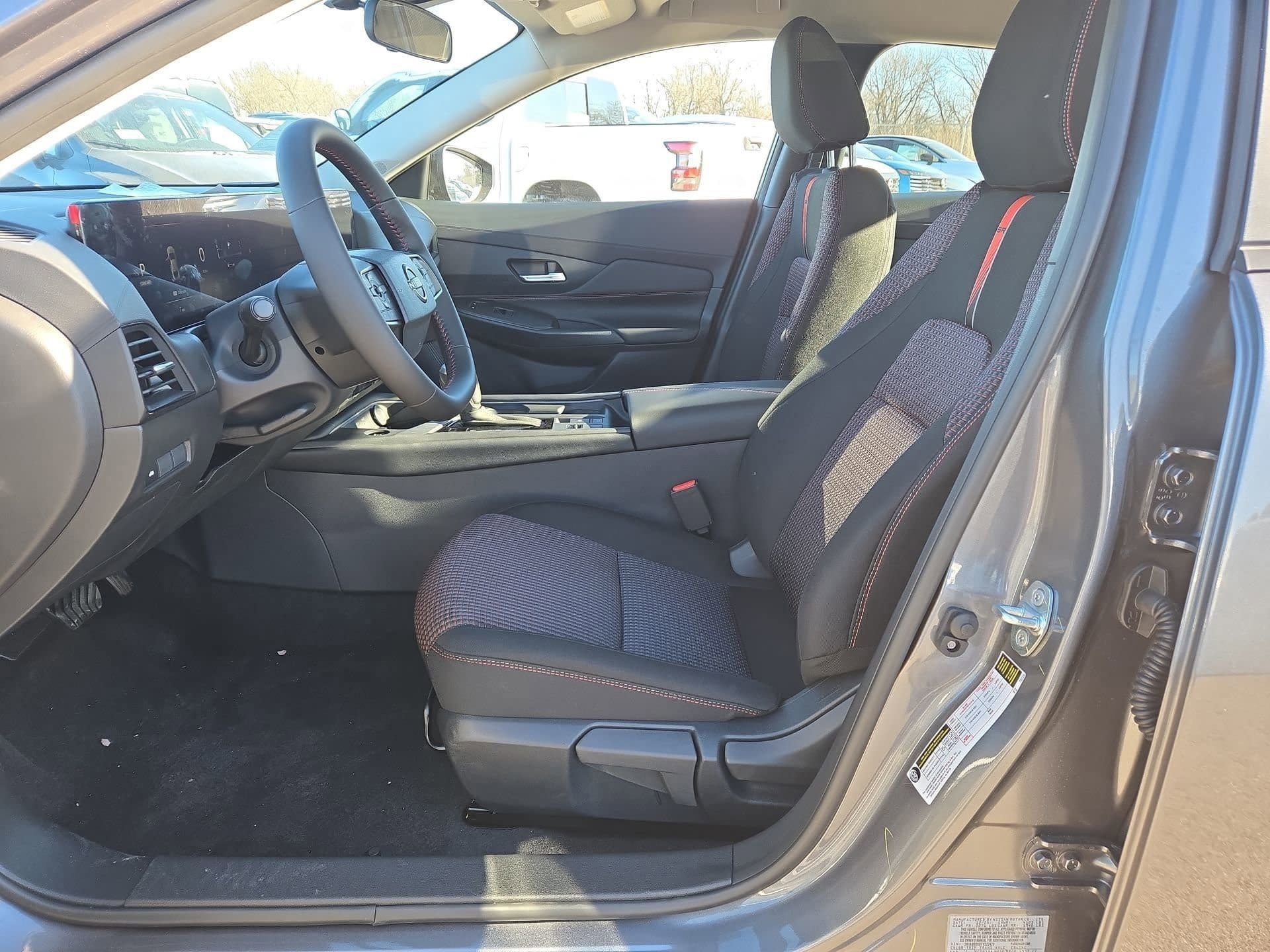 New 2026 Nissan Sentra SR w/ Floor Mat Package FWD image 10