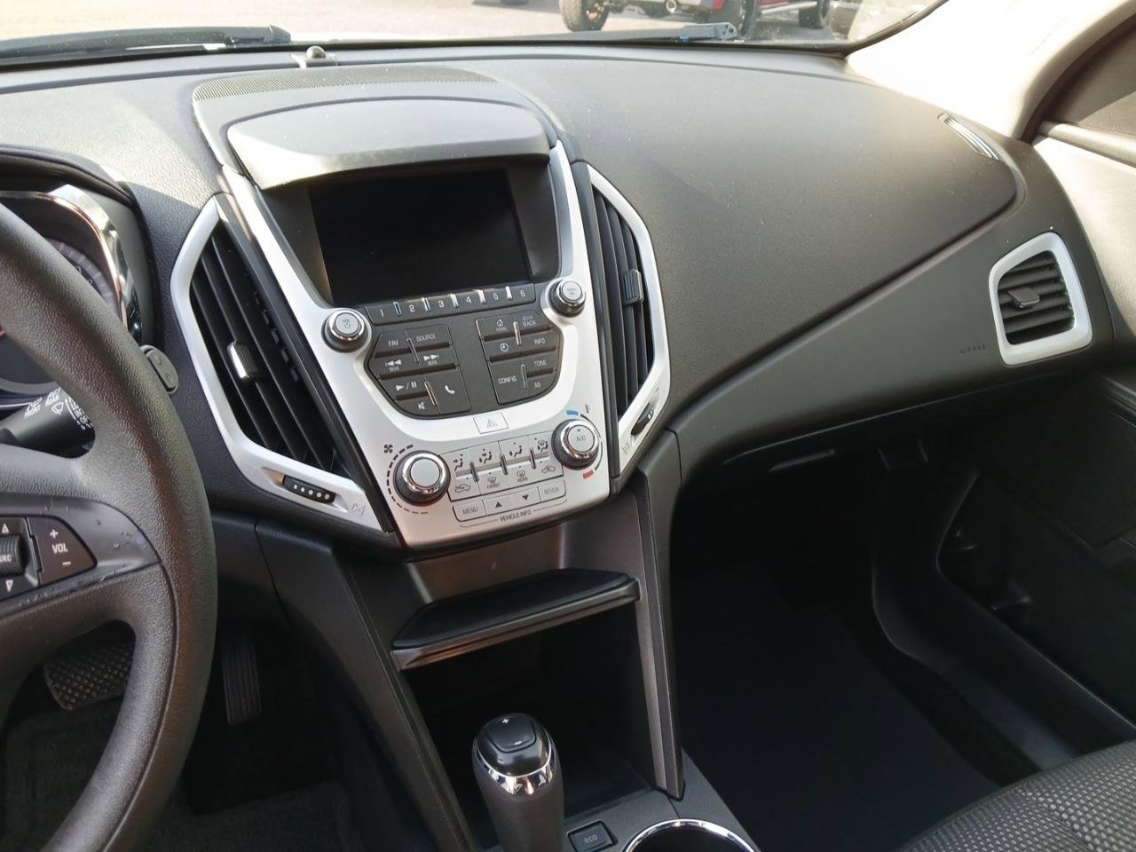 Used 2016 GMC Terrain SLE image 20
