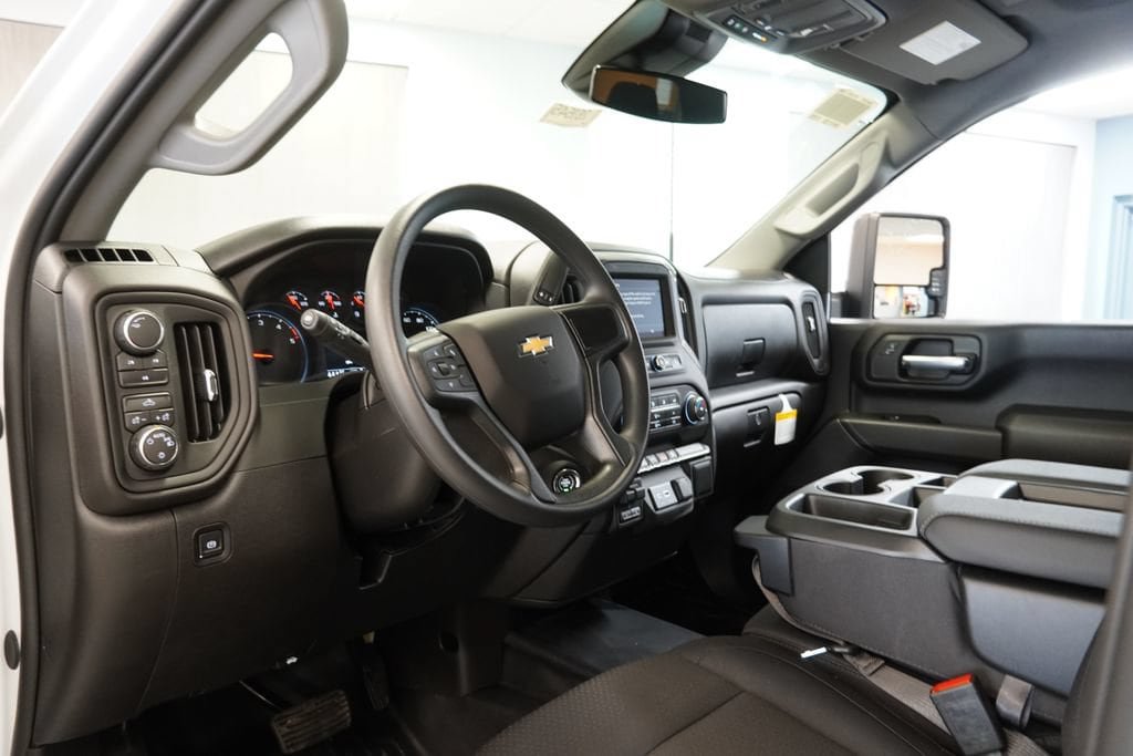 New 2026 Chevrolet Silverado 3500 W/T AWD/4WD image 5