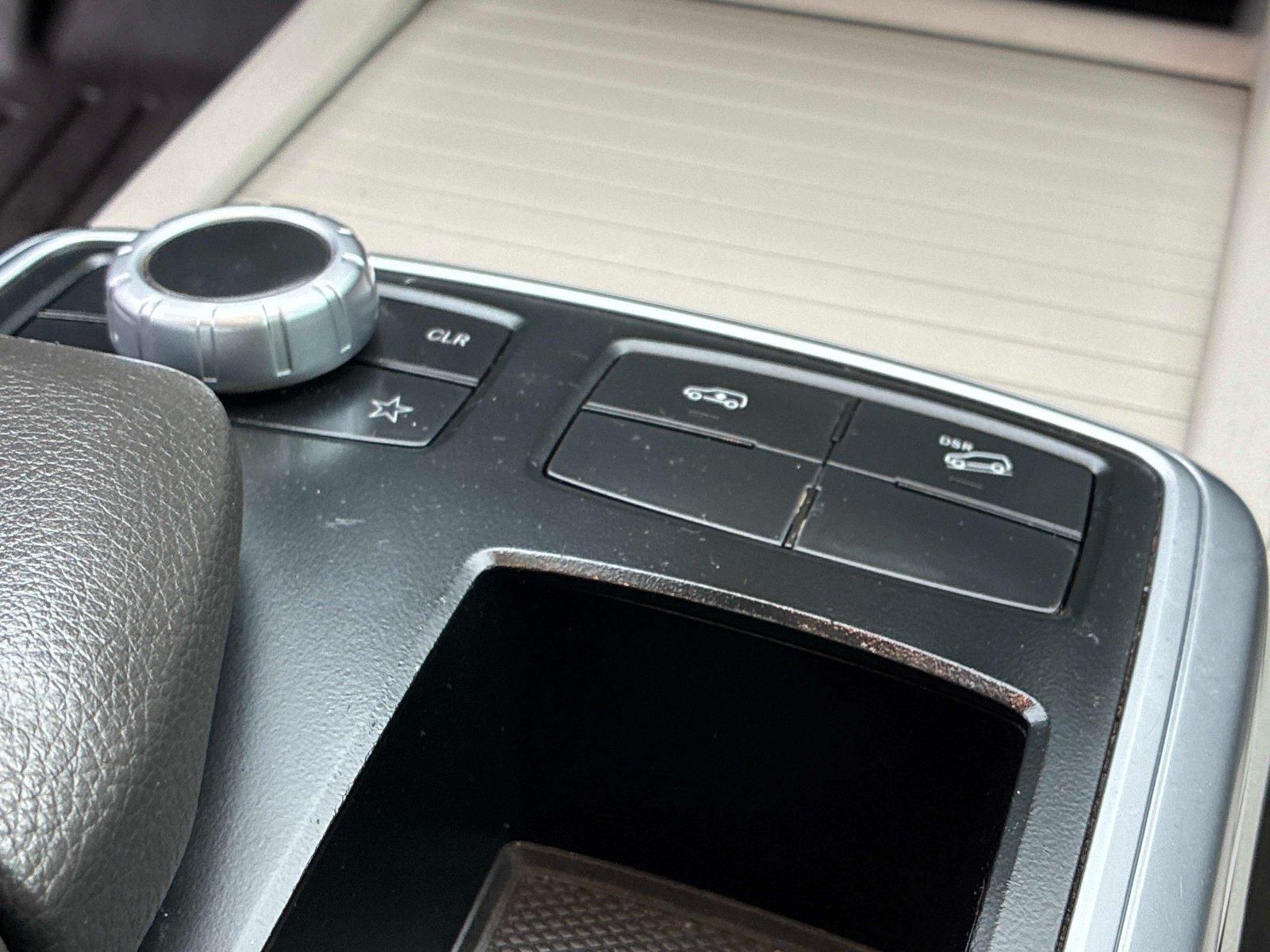 Used 2015 Mercedes-Benz GL 450 4MATIC image 37