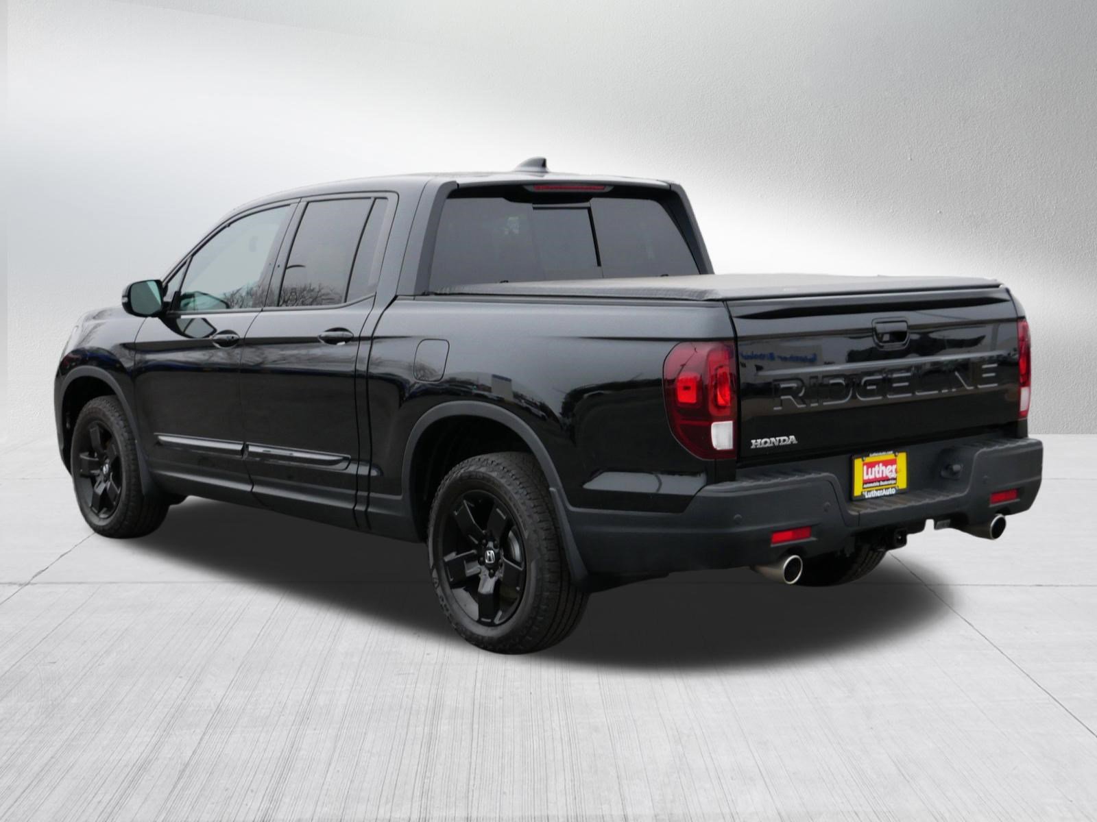 Used 2025 Honda Ridgeline Black Edition image 5
