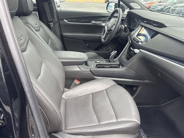 Certified 2024 Cadillac XT5 Premium Luxury w/ LPO, Floor Liner Package image 29