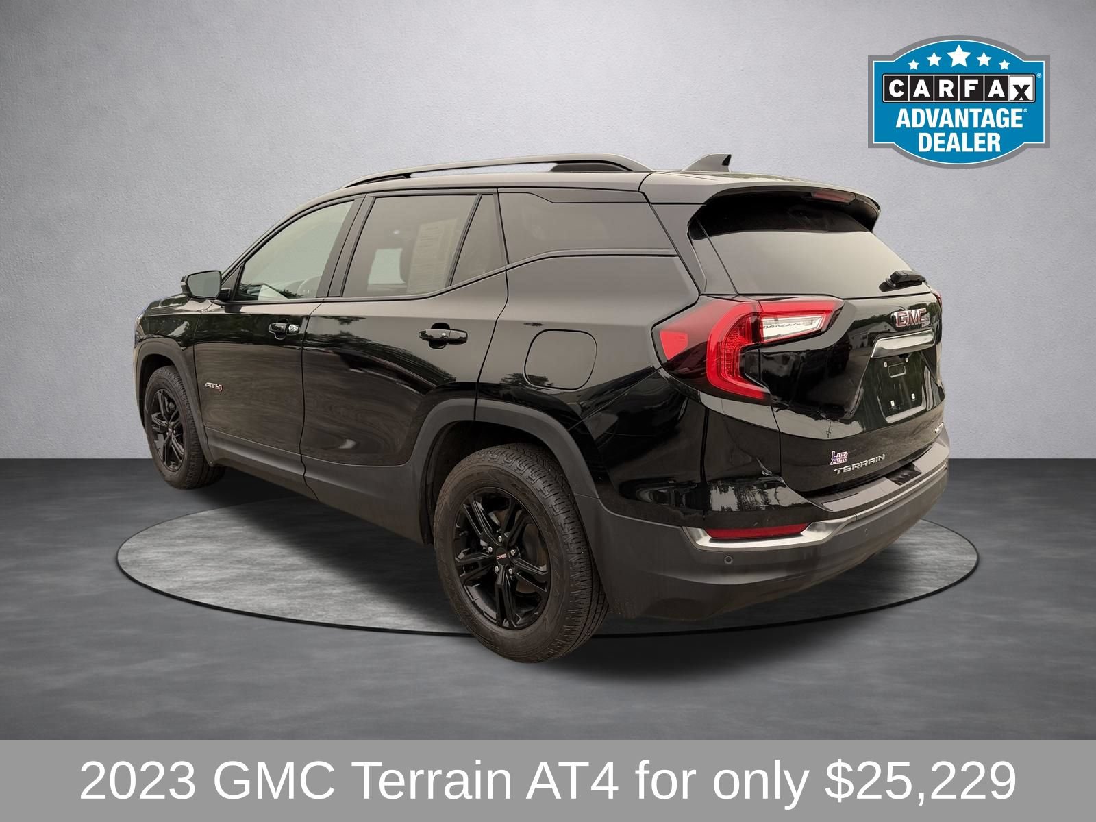 Used 2023 GMC Terrain AT4 w/ Tech Package AWD/4WD image 6