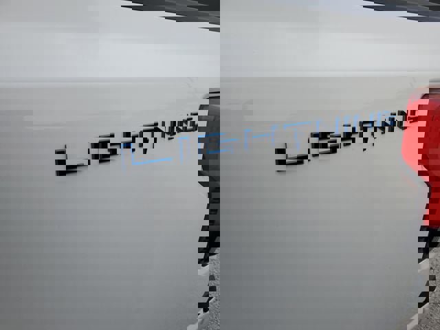 Used 2025 Ford F150 Lightning Platinum image 8