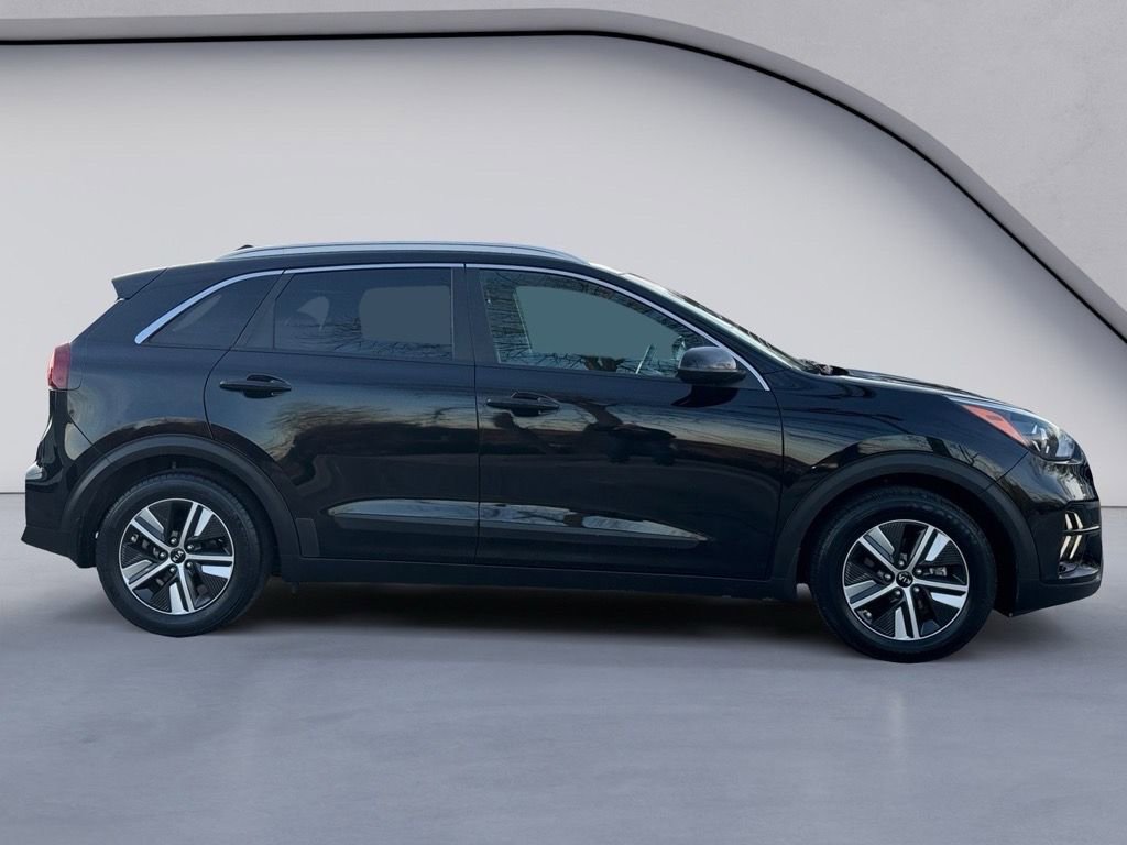 Used 2021 Kia Niro LXS image 6