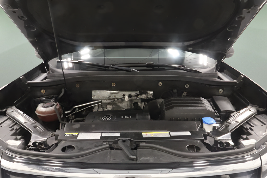Used 2021 Volkswagen Atlas Cross Sport SEL AWD/4WD image 24
