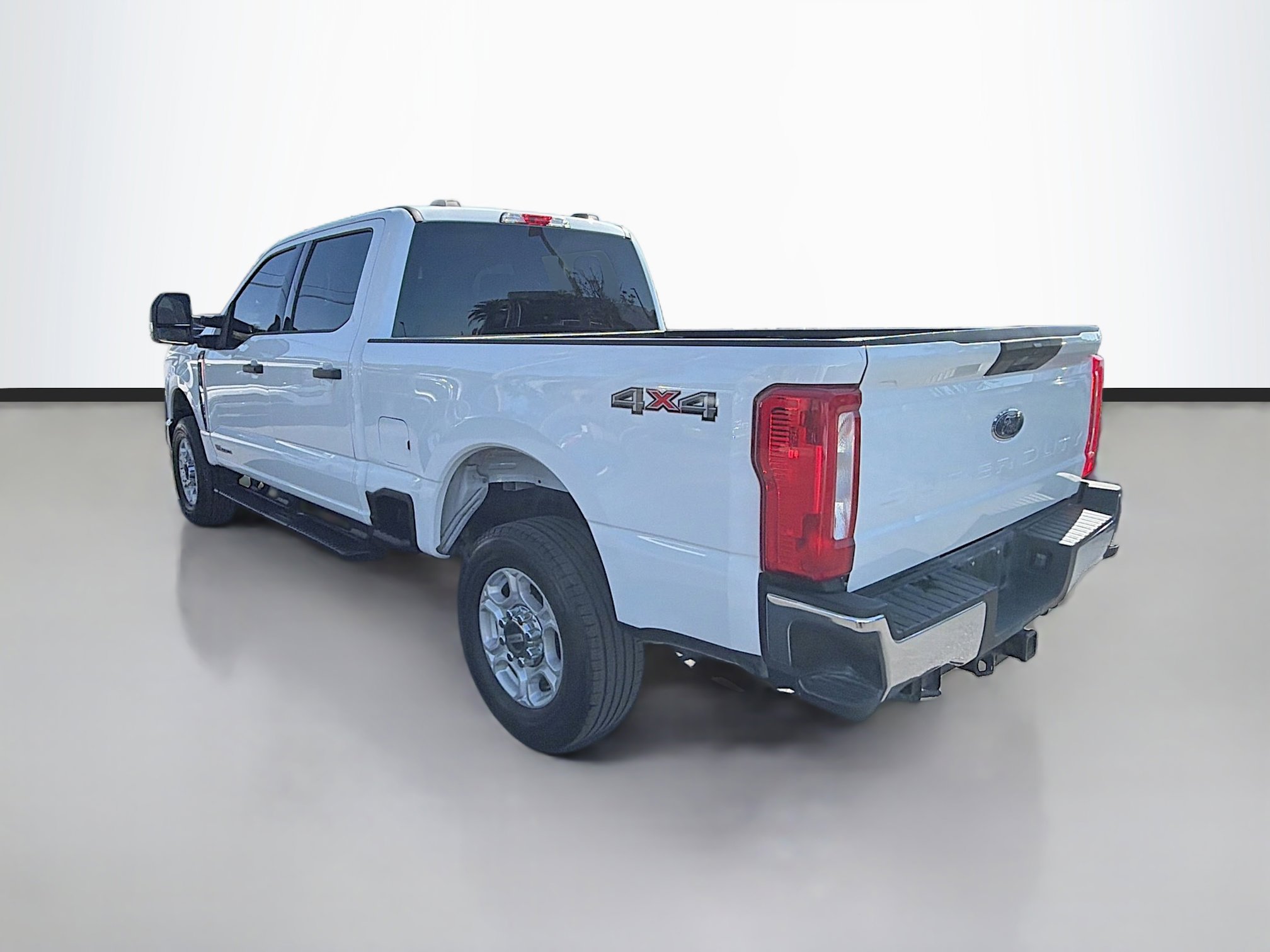 Used 2025 Ford F250 XLT image 5