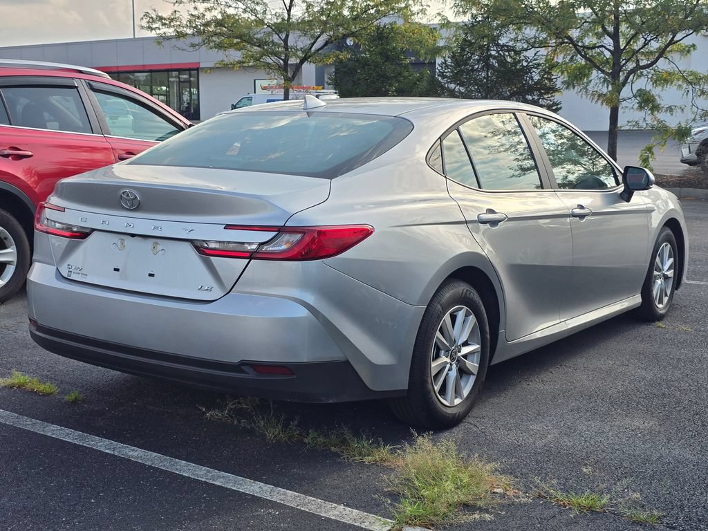 Used 2026 Toyota Camry LE FWD image 8