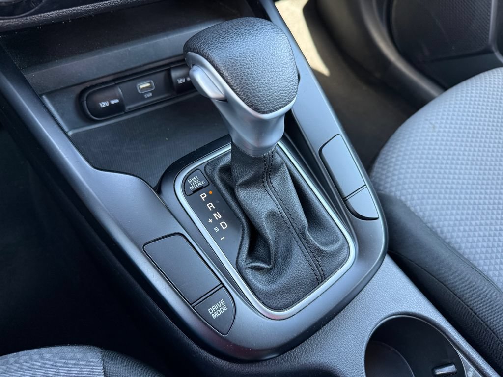 Used 2024 Kia Soul LX w/ Option Group 015 FWD image 27