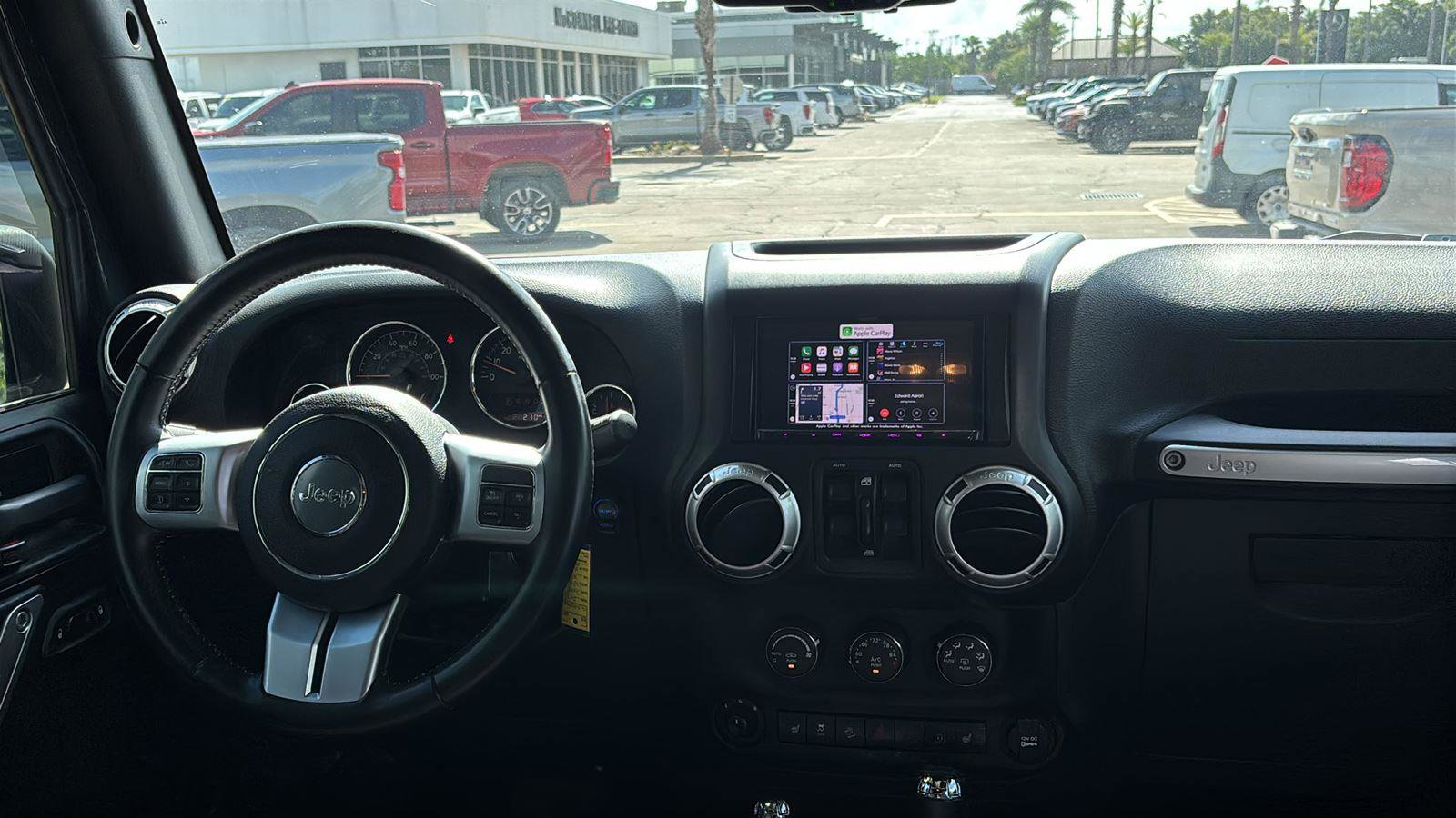 Used 2017 Jeep Wrangler Unlimited Rubicon AWD/4WD image 23
