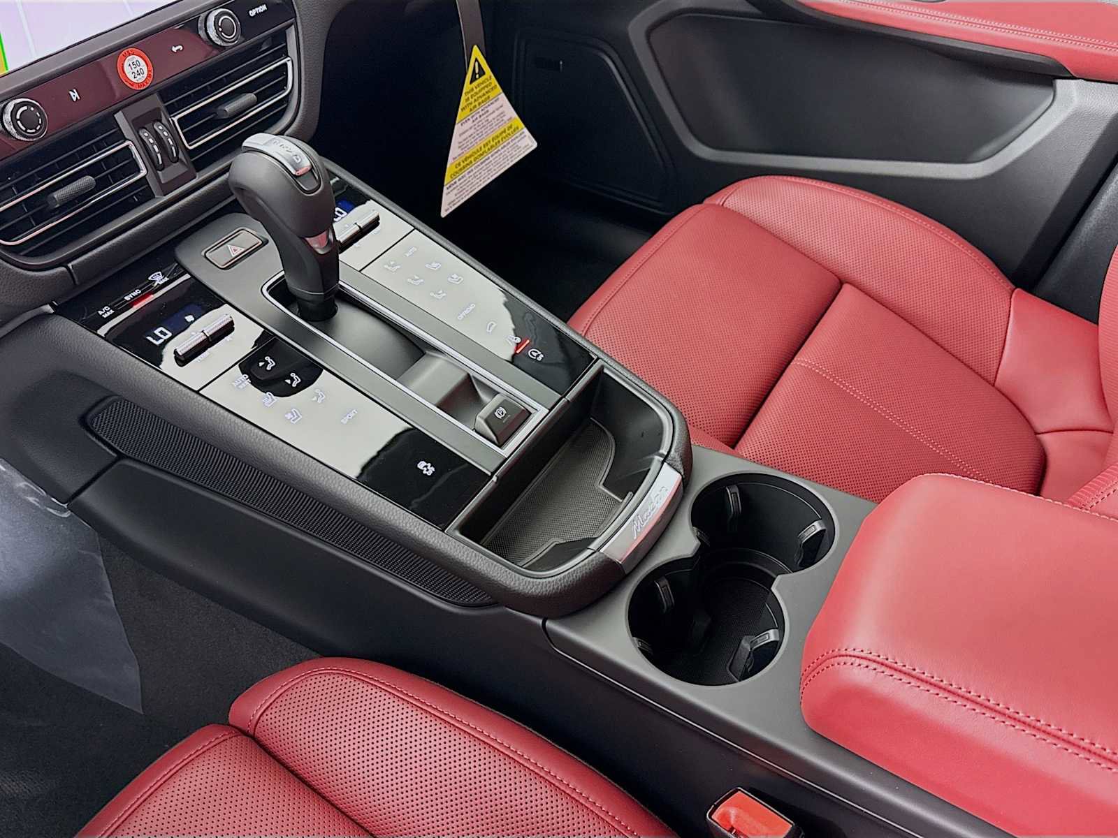 New 2026 Porsche Macan image 21