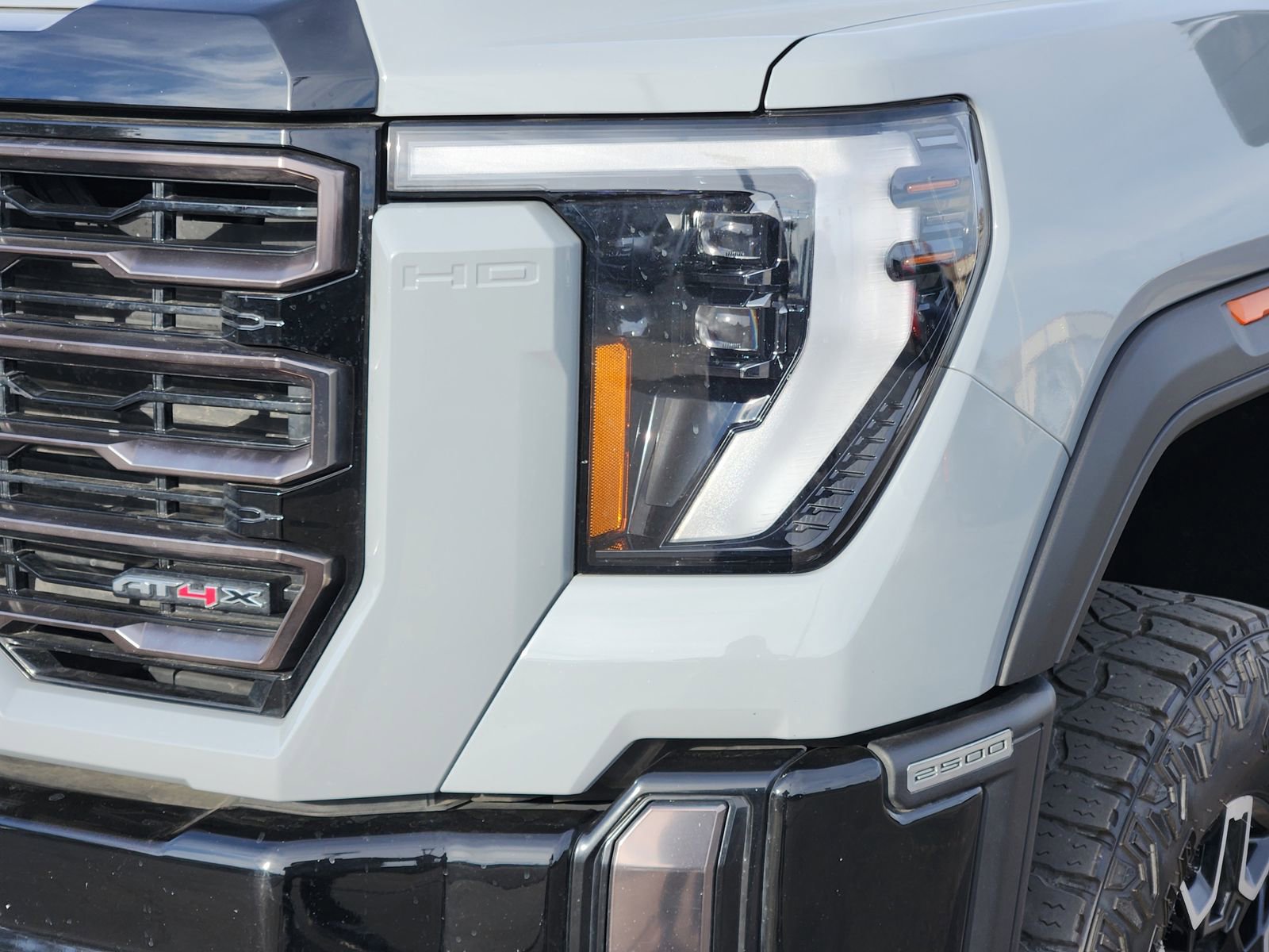 Certified 2024 GMC Sierra 2500 AT4X image 11