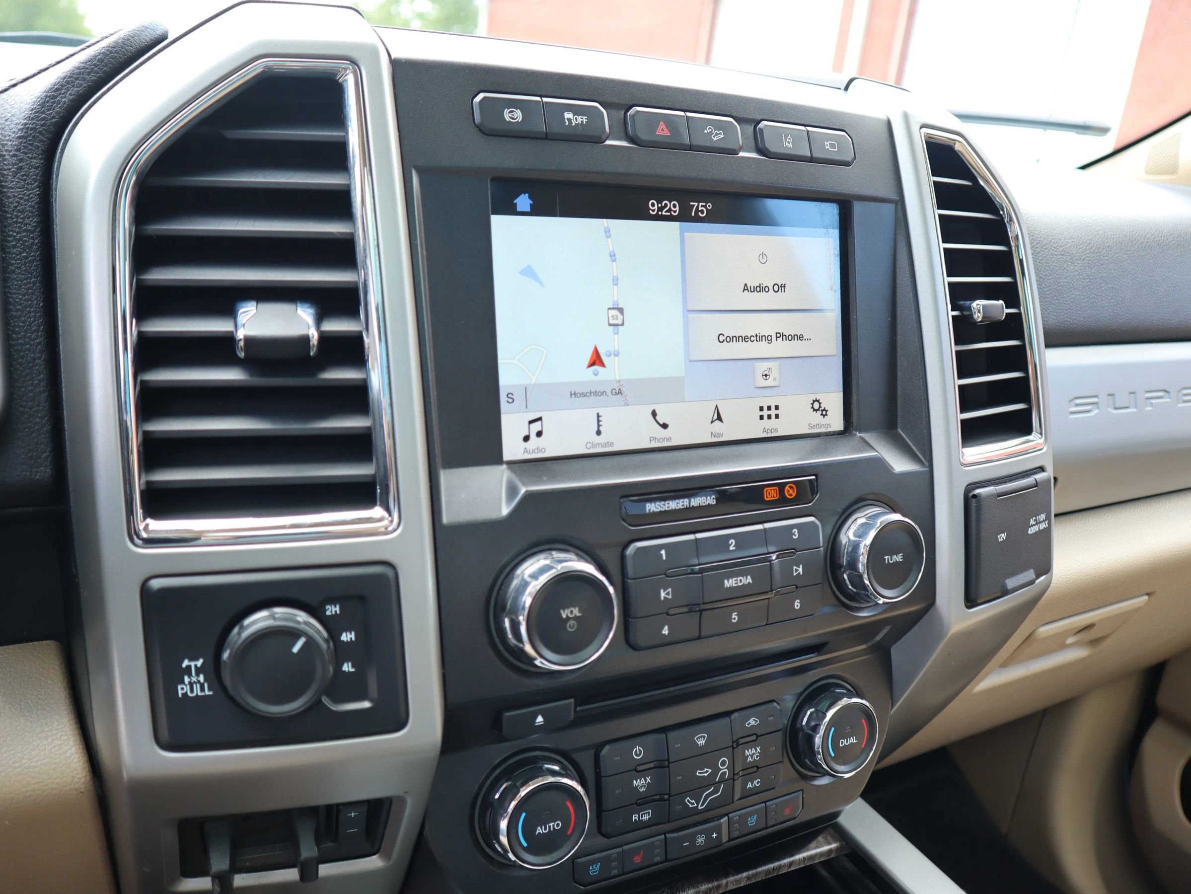 Used 2018 Ford F250 Lariat w/ Lariat Ultimate Package image 17