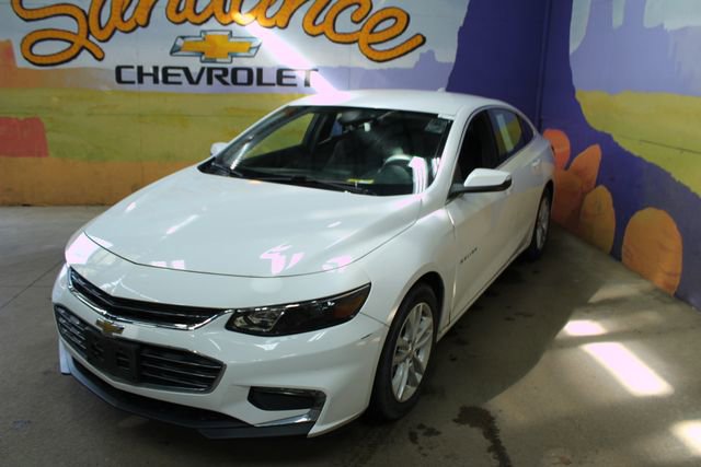 Used 2017 Chevrolet Malibu LT image 4