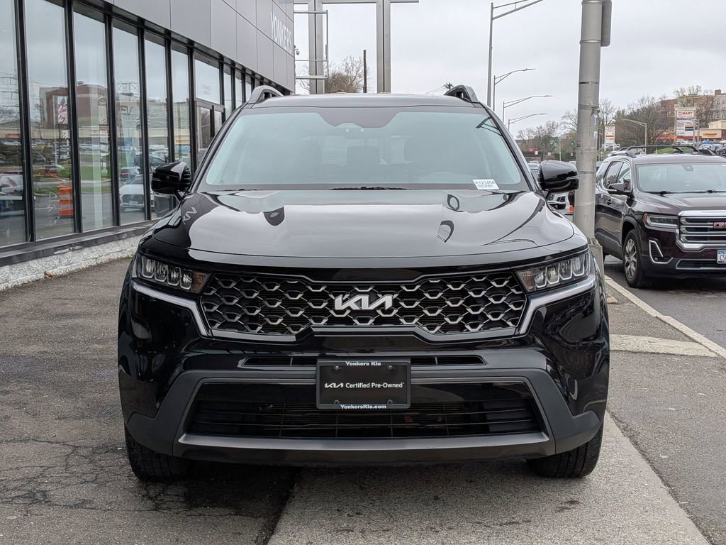 Used 2023 Kia Sorento S image 3