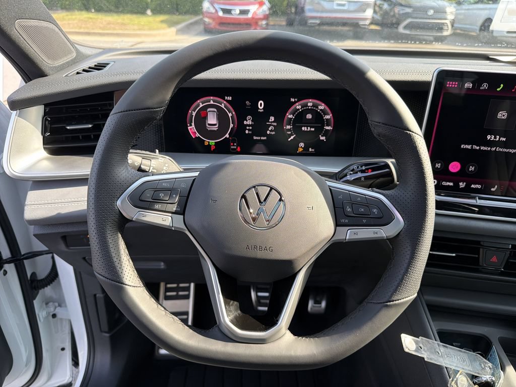 New 2026 Volkswagen Tiguan SE R-Line FWD image 24