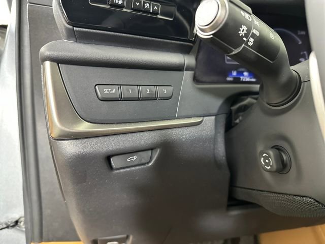 Used 2024 Lexus RZ 300e Premium w/ Accessory Package (2T) image 19