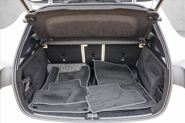 Used 2024 Mercedes-Benz GLA 250 4MATIC image 24