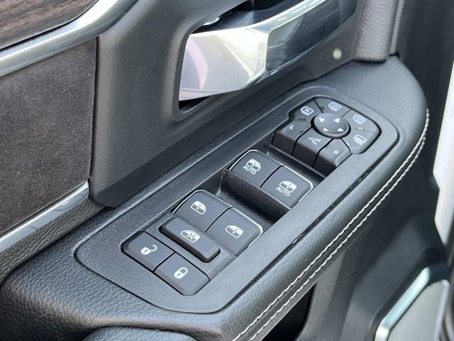 New 2026 RAM 2500 Laramie AWD/4WD image 21