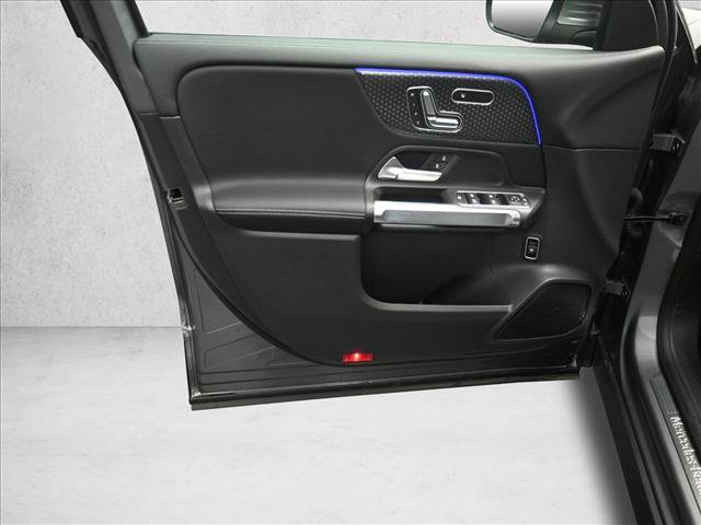 New 2026 Mercedes-Benz GLB 250 4MATIC image 19