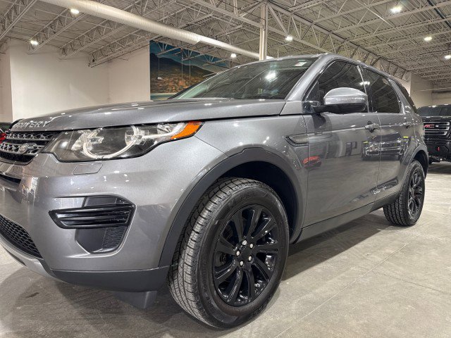 Used 2016 Land Rover Discovery Sport SE image 23