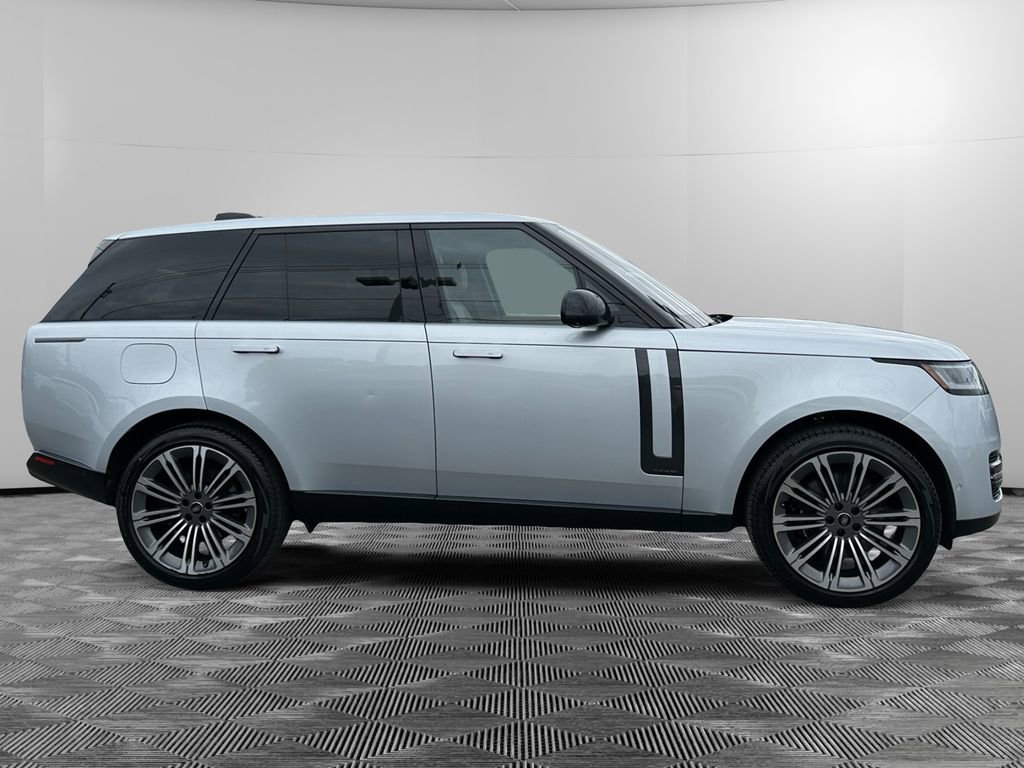 Used 2023 Land Rover Range Rover Autobiography AWD/4WD image 6