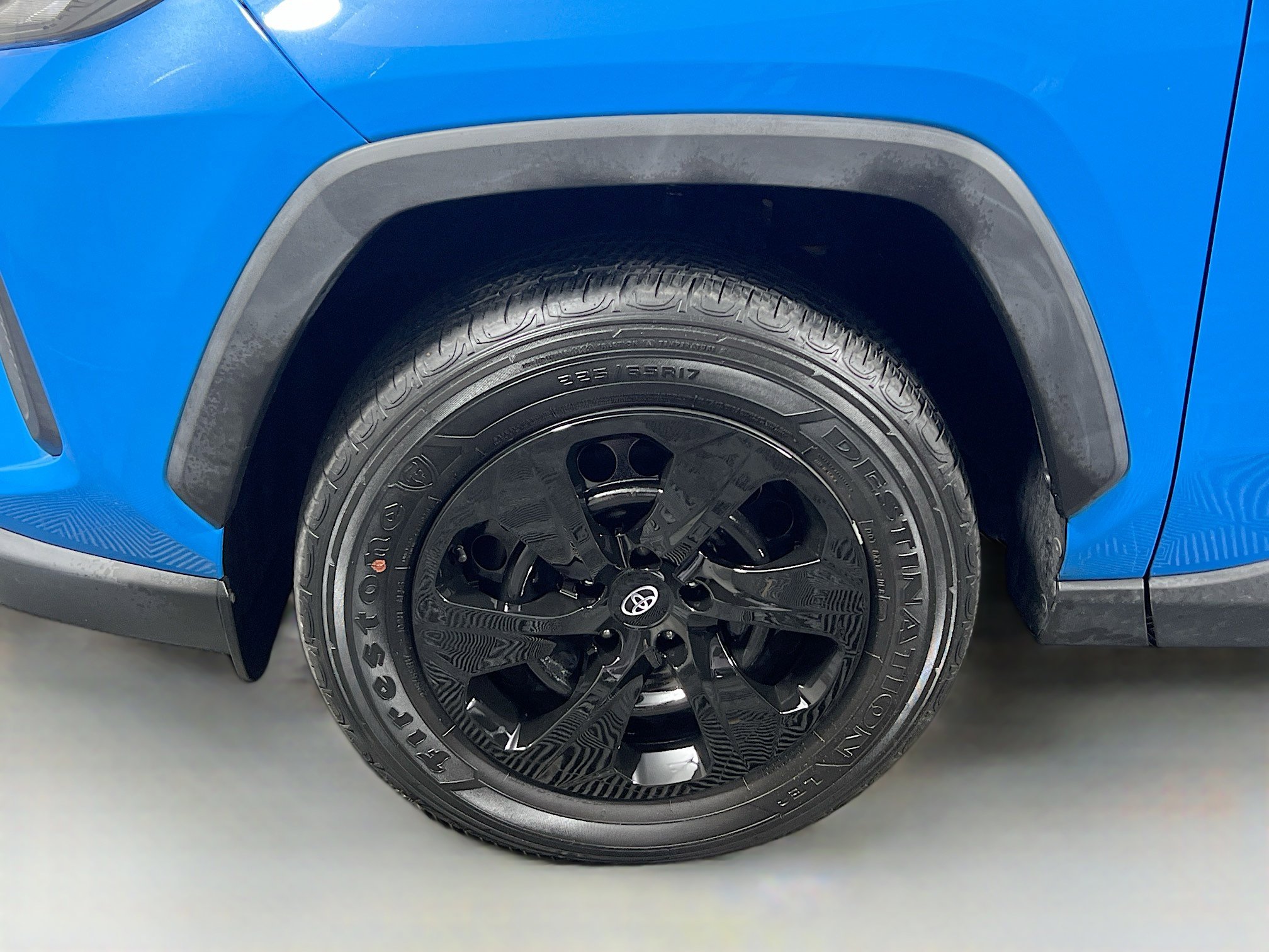 Used 2020 Toyota RAV4 LE image 13