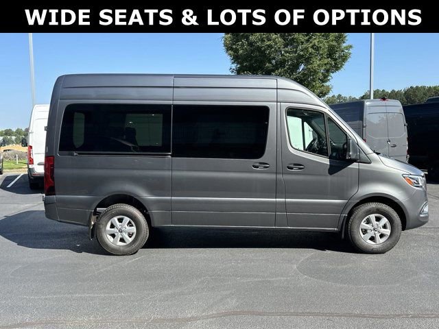 Used 2023 Mercedes-Benz Sprinter 2500 image 12