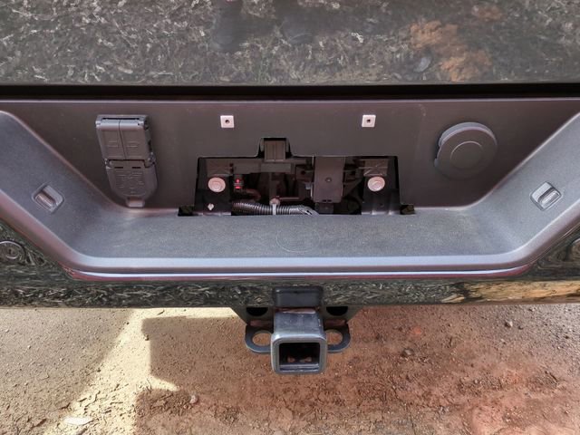 Used 2025 Chevrolet Silverado 1500 ZR2 w/ Technology Package image 15