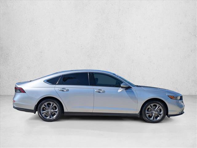 Used 2023 Honda Accord EX image 4