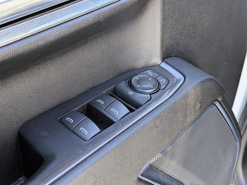 Used 2023 Chevrolet Silverado 1500 LT image 14