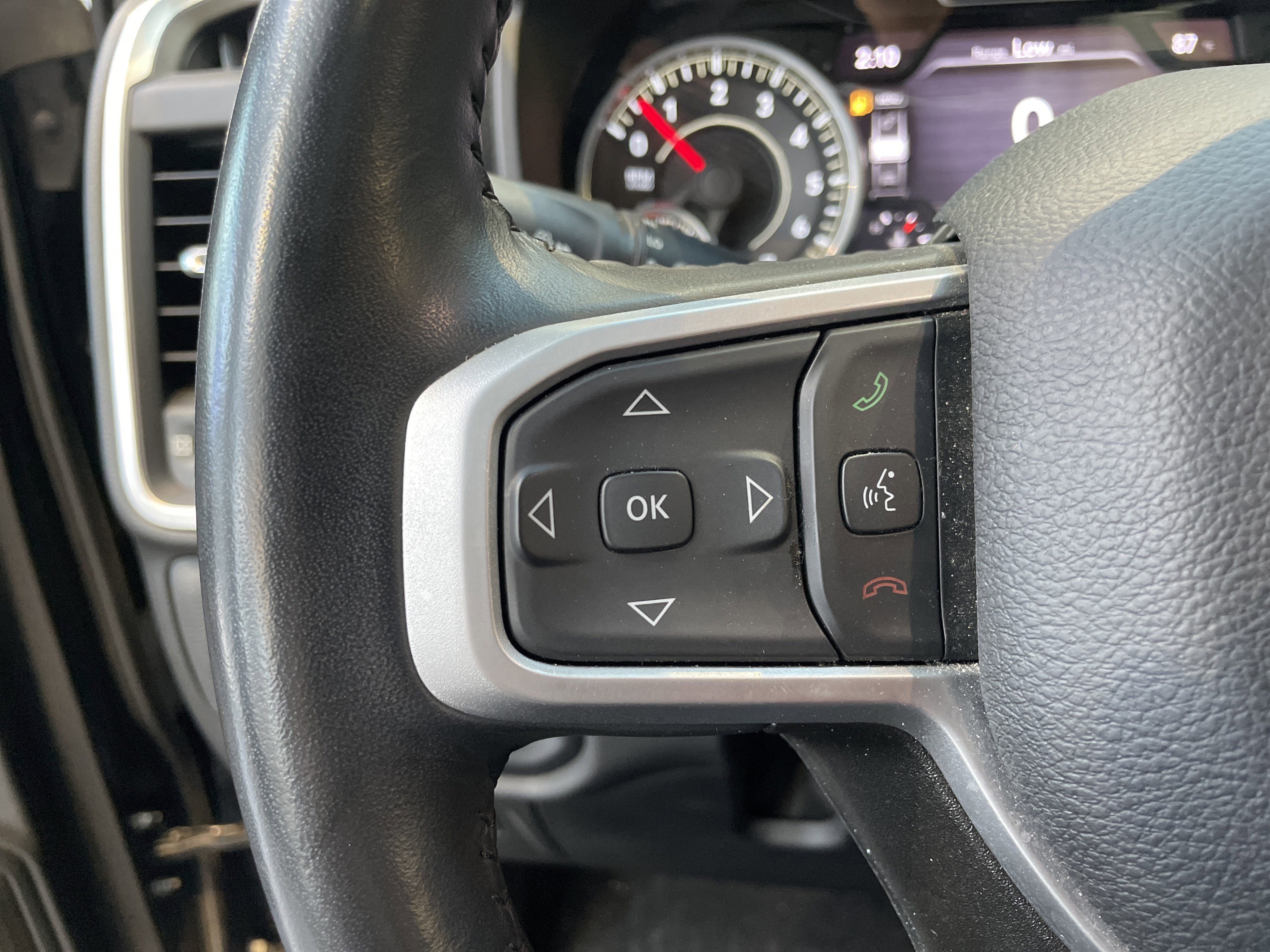 Used 2023 RAM 1500 Big Horn AWD/4WD image 19