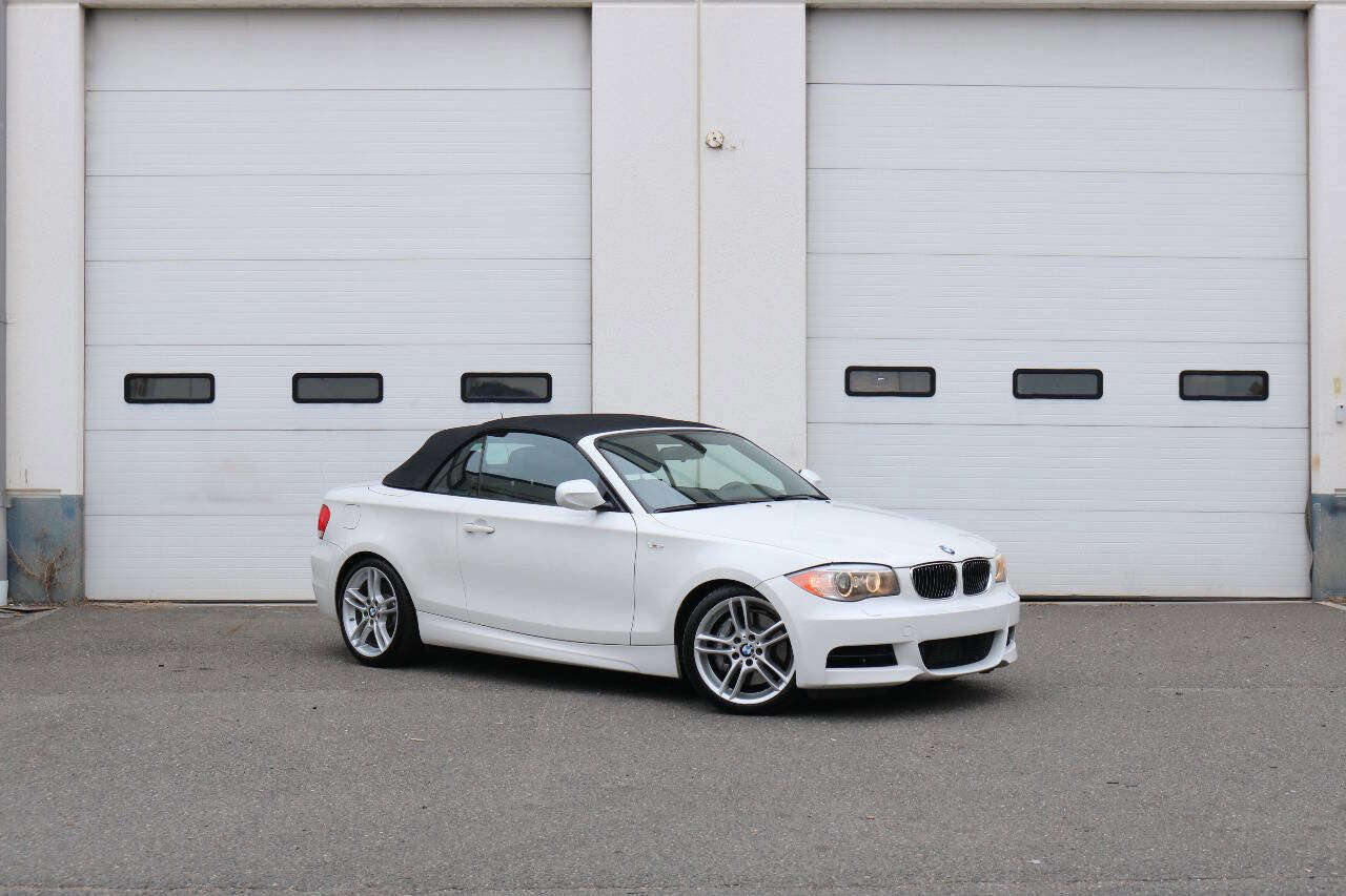 Used 2013 BMW 135i Convertible image 2