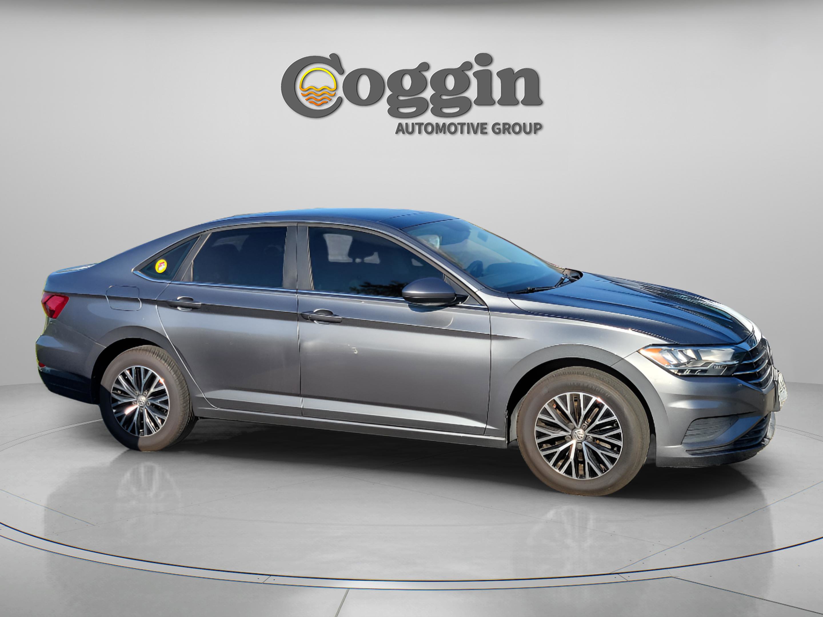Used 2020 Volkswagen Jetta SE w/ SE Cold Weather Package FWD image 5