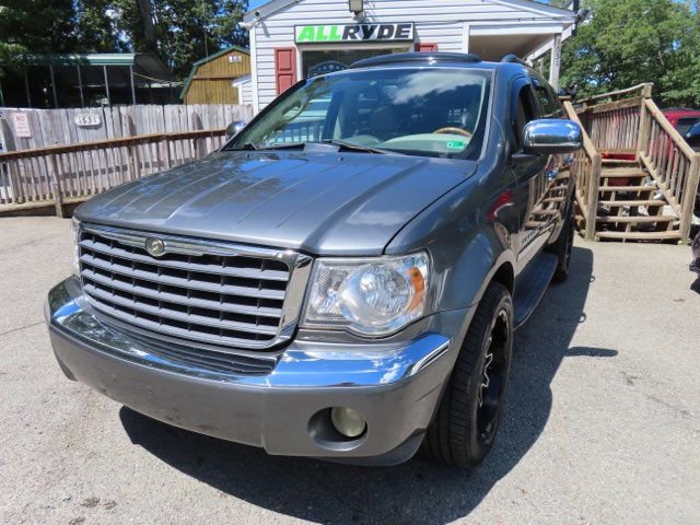 Used 2007 Chrysler Aspen Limited image 2