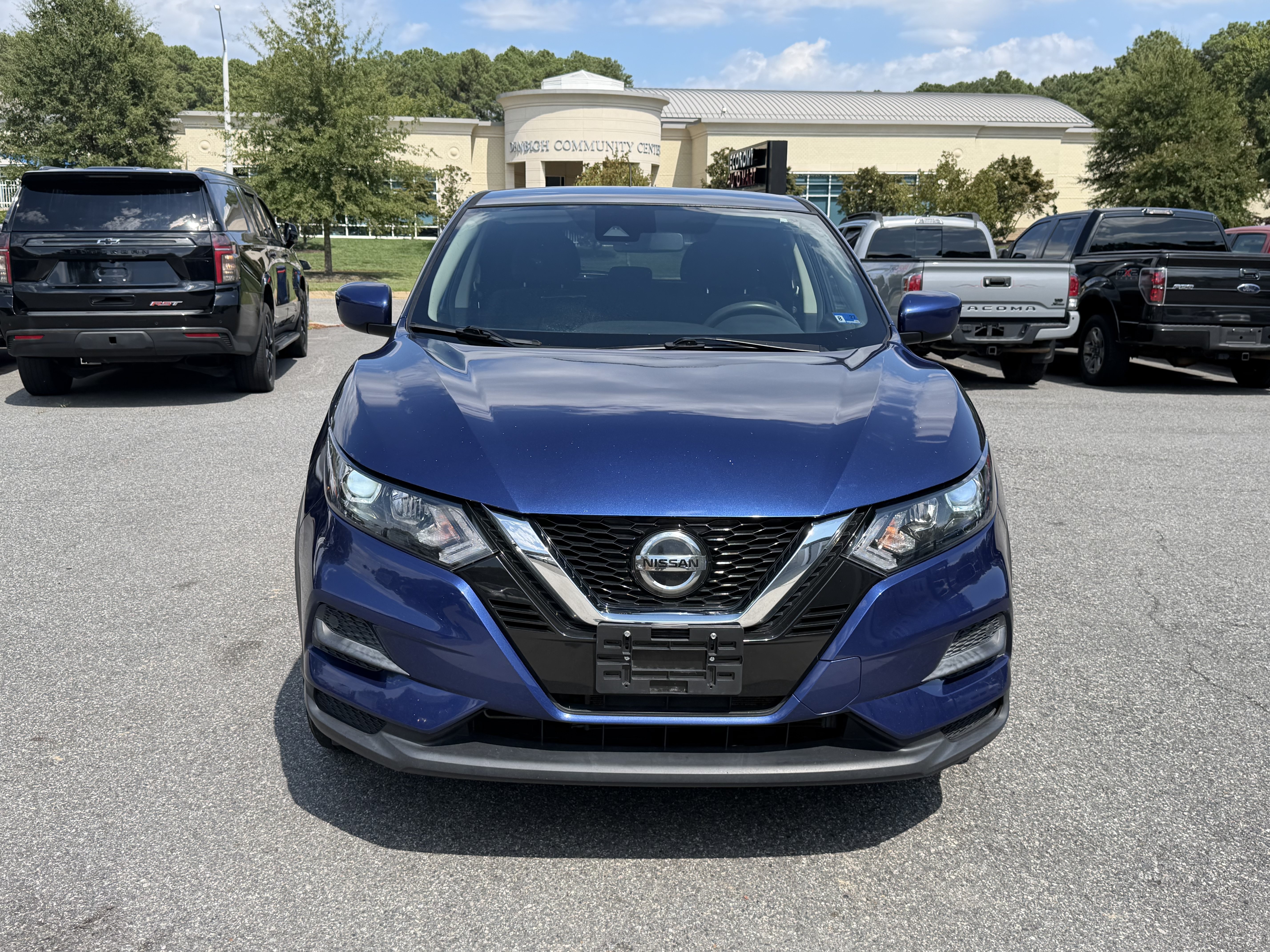 Used 2021 Nissan Rogue Sport S FWD image 2